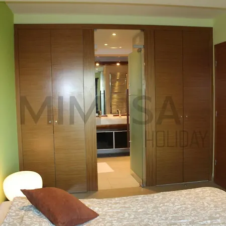 Luxuoso Apartamento Castro A050 *